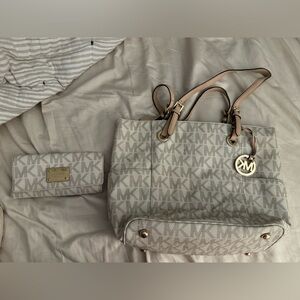 Michael Kors Handbag and Wallet